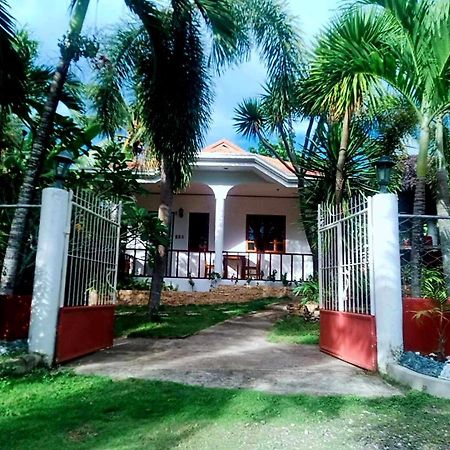 Palmera Palma Private 1-Br Bungalow In Moalboal Buitenkant foto