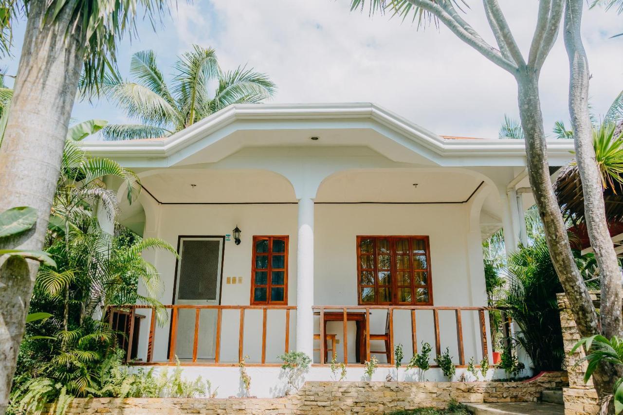 Palmera Palma Private 1-Br Bungalow In Moalboal Buitenkant foto