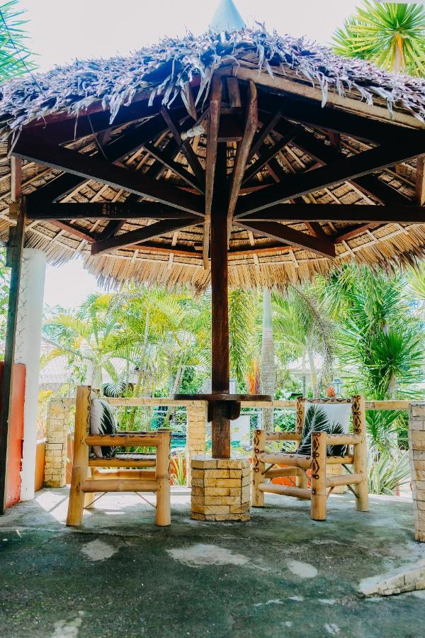 Palmera Palma Private 1-Br Bungalow In Moalboal Buitenkant foto