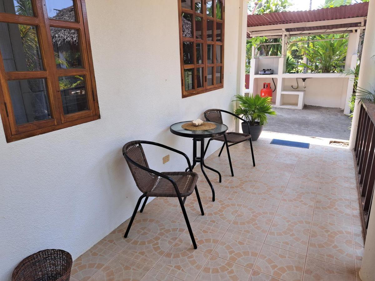 Palmera Palma Private 1-Br Bungalow In Moalboal Buitenkant foto